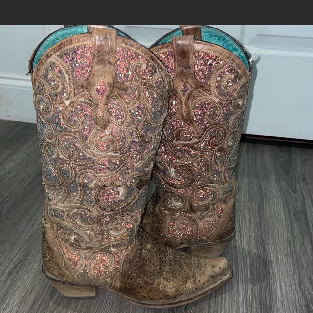 Corral boots